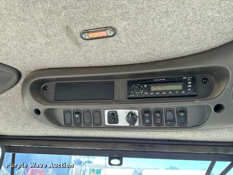 image for item DT0607 2009 Challenger MT765C tractor