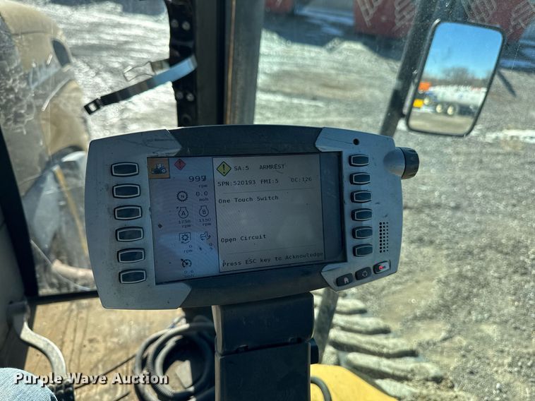 image for item DT0607 2009 Challenger MT765C tractor