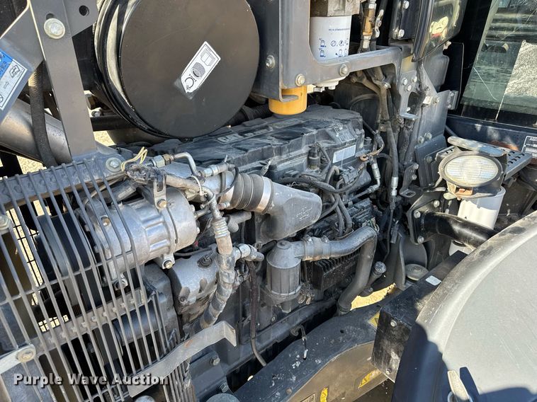 image for item DT0607 2009 Challenger MT765C tractor