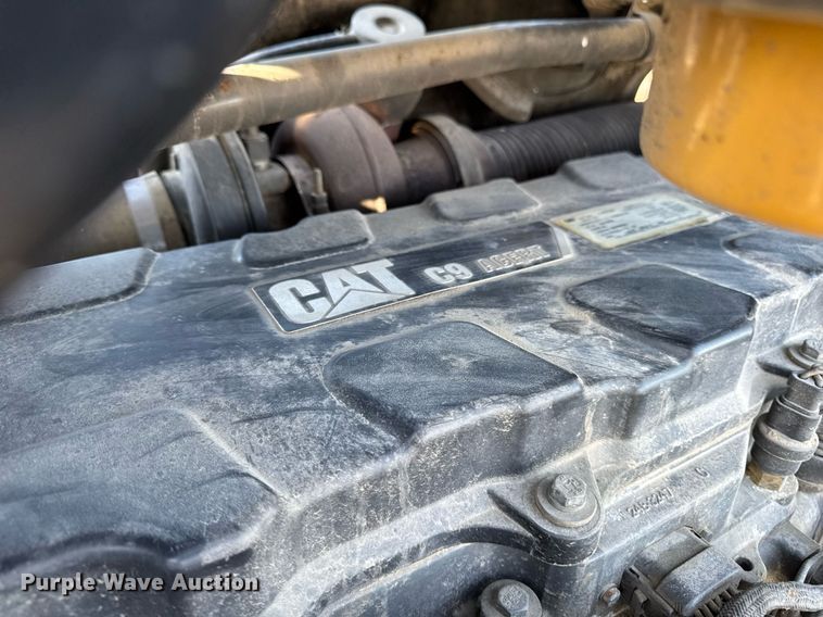 image for item DT0607 2009 Challenger MT765C tractor