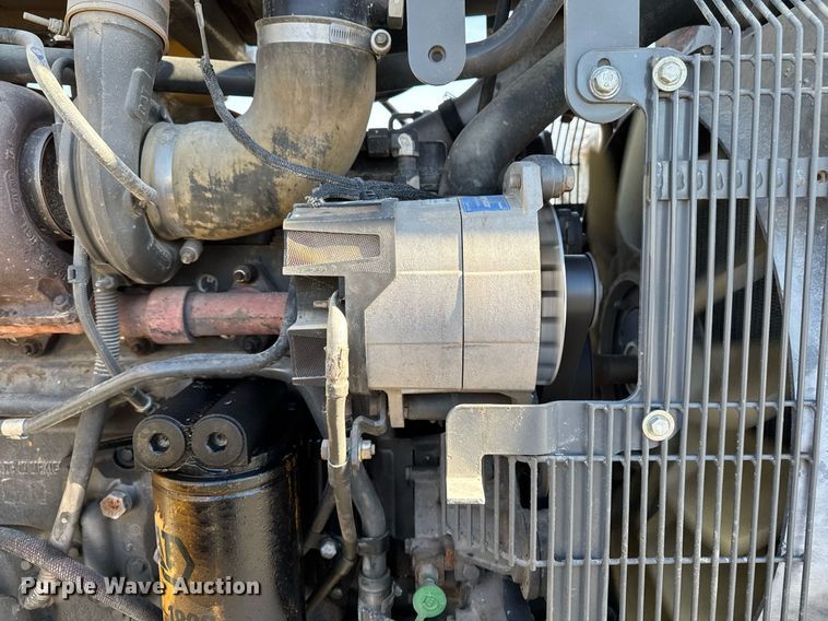 image for item DT0607 2009 Challenger MT765C tractor