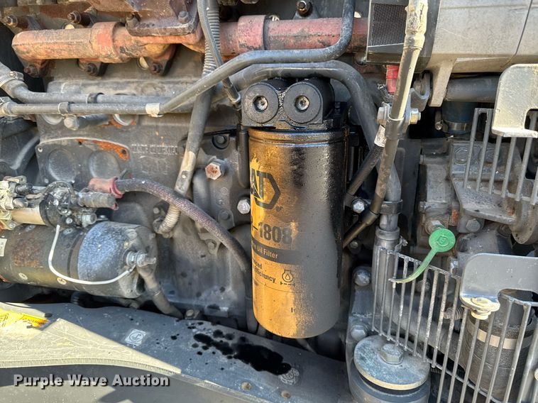 image for item DT0607 2009 Challenger MT765C tractor