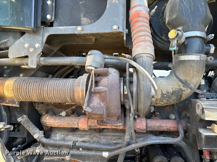 image for item DT0607 2009 Challenger MT765C tractor