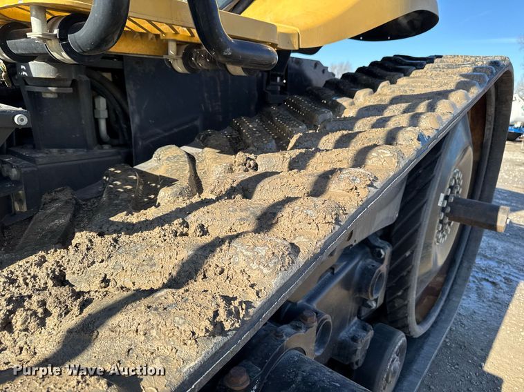 image for item DT0607 2009 Challenger MT765C tractor