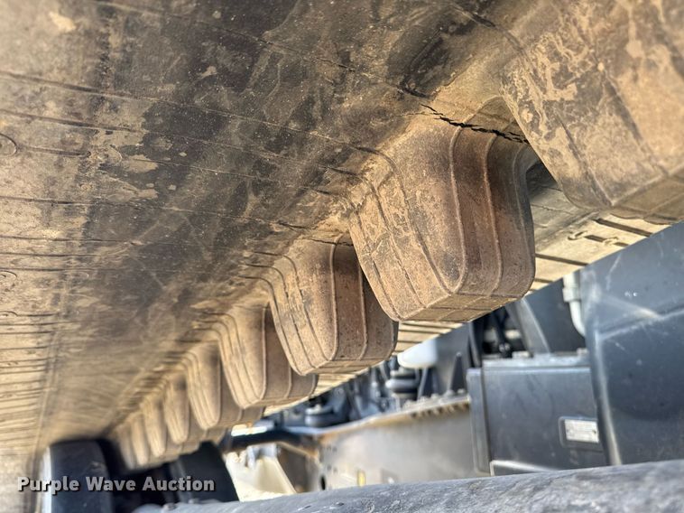 image for item DT0607 2009 Challenger MT765C tractor