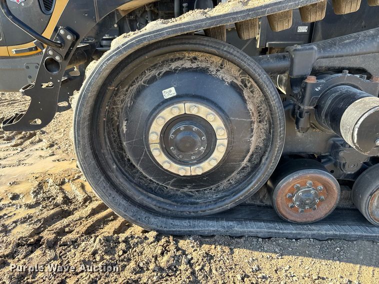 image for item DT0607 2009 Challenger MT765C tractor