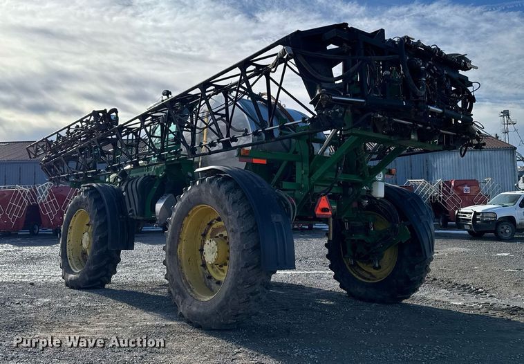 image for item DT0608 2013 John Deere 4940 sprayer