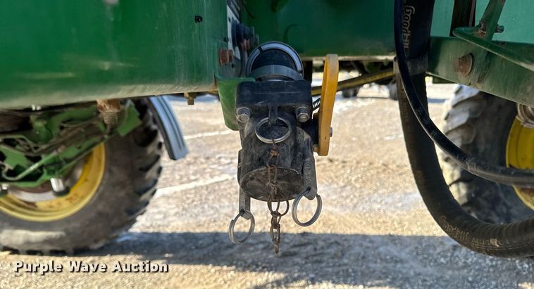 image for item DT0608 2013 John Deere 4940 sprayer
