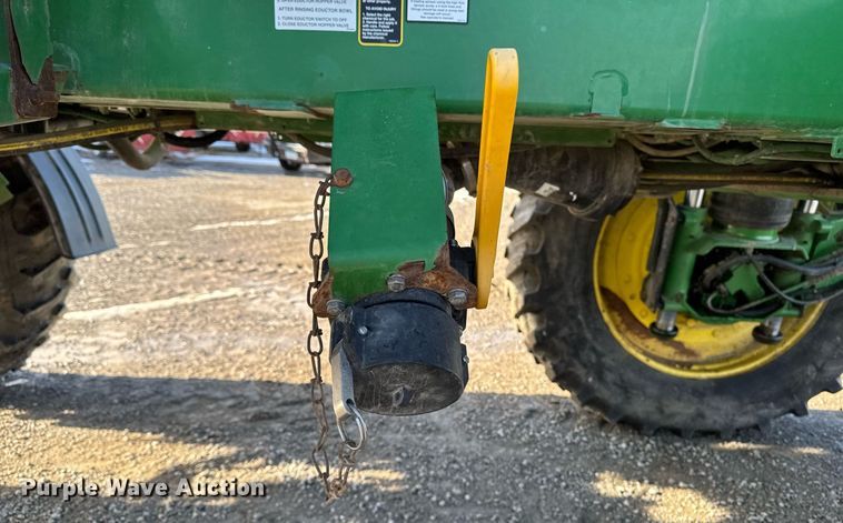 image for item DT0608 2013 John Deere 4940 sprayer