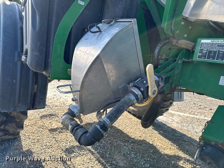 image for item DT0608 2013 John Deere 4940 sprayer