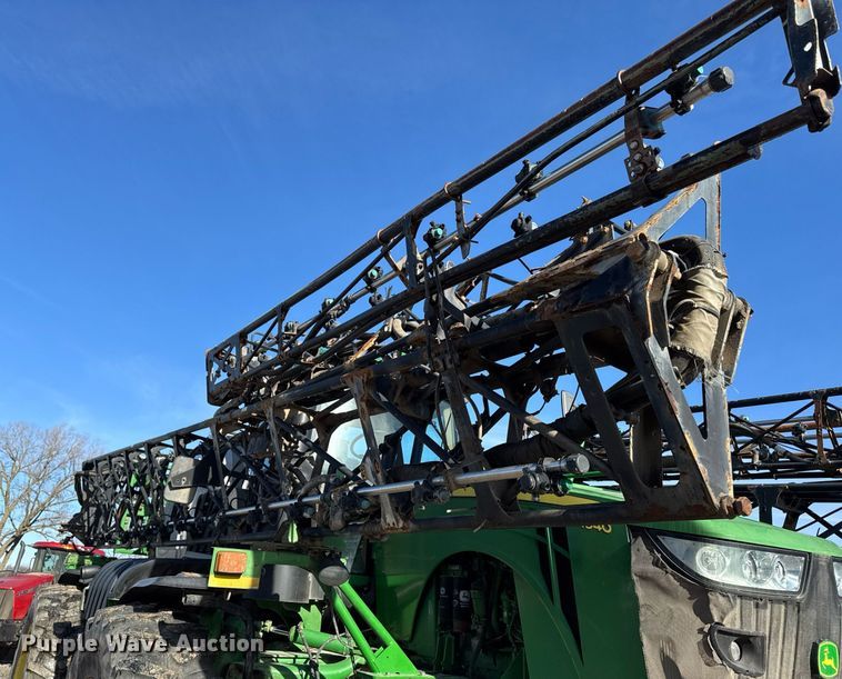image for item DT0608 2013 John Deere 4940 sprayer
