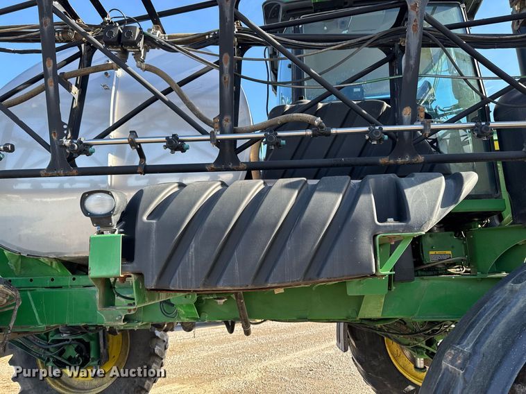 image for item DT0608 2013 John Deere 4940 sprayer