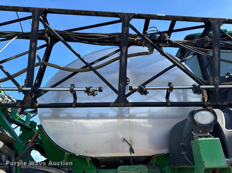 image for item DT0608 2013 John Deere 4940 sprayer