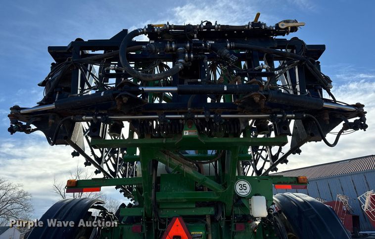 image for item DT0608 2013 John Deere 4940 sprayer