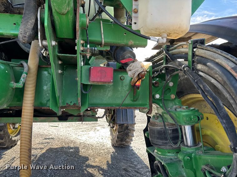 image for item DT0608 2013 John Deere 4940 sprayer
