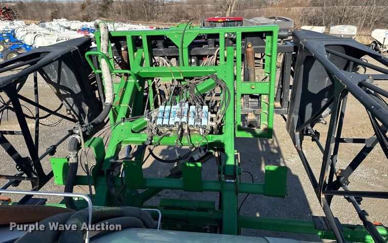 image for item DT0608 2013 John Deere 4940 sprayer