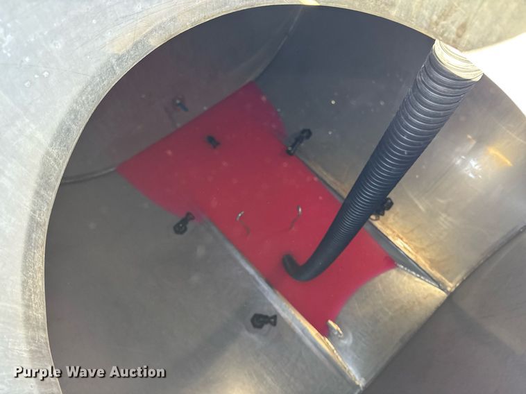 image for item DT0608 2013 John Deere 4940 sprayer