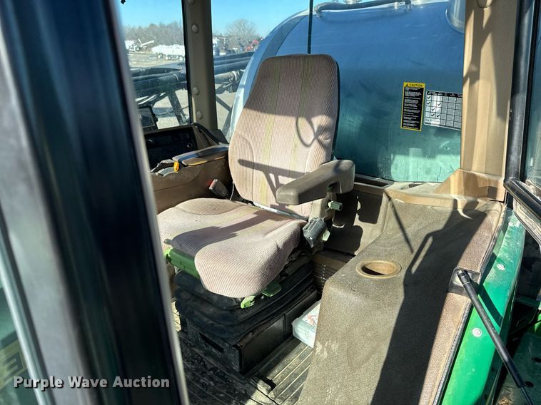 image for item DT0608 2013 John Deere 4940 sprayer