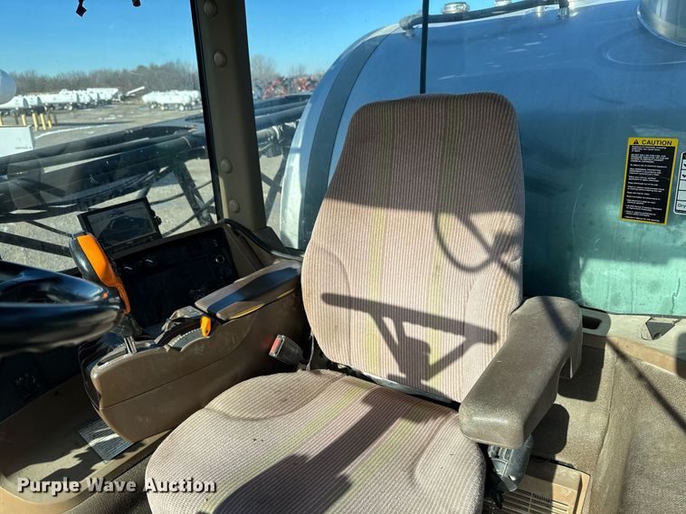 image for item DT0608 2013 John Deere 4940 sprayer