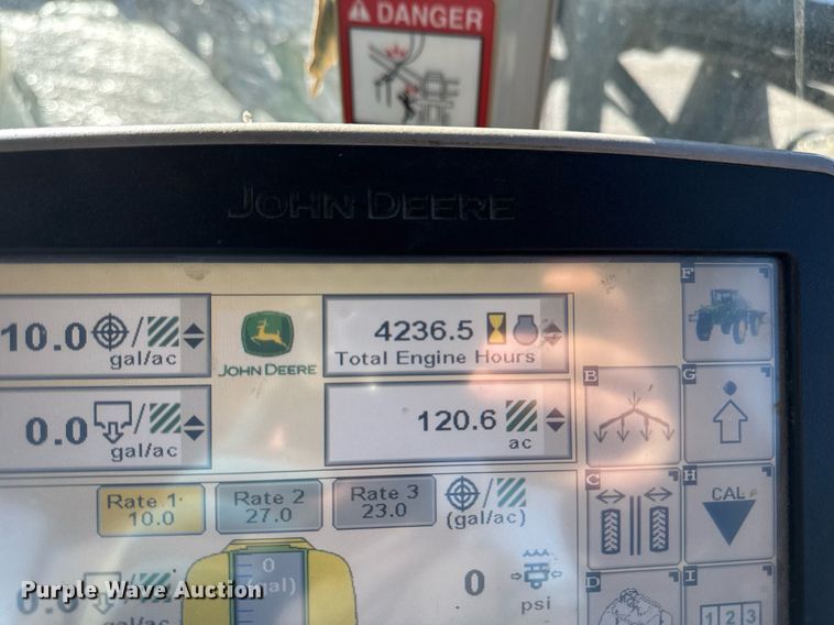 image for item DT0608 2013 John Deere 4940 sprayer