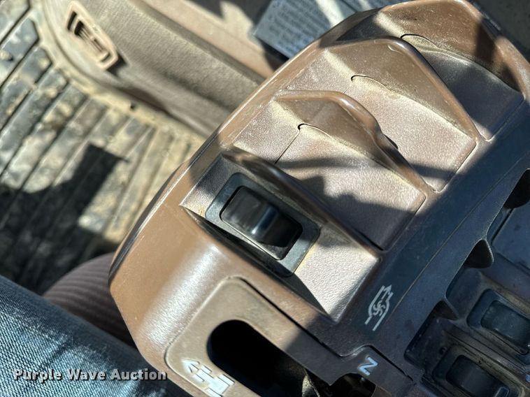 image for item DT0608 2013 John Deere 4940 sprayer