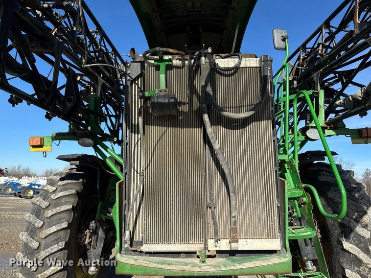 image for item DT0608 2013 John Deere 4940 sprayer
