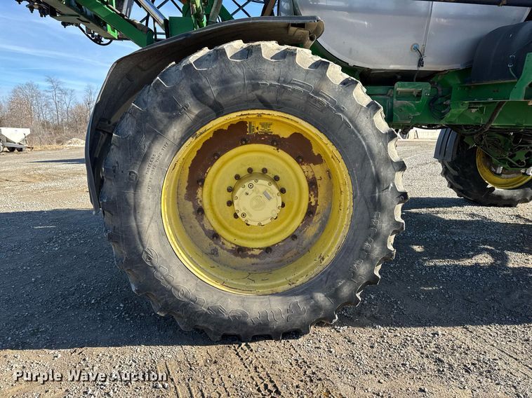 image for item DT0608 2013 John Deere 4940 sprayer