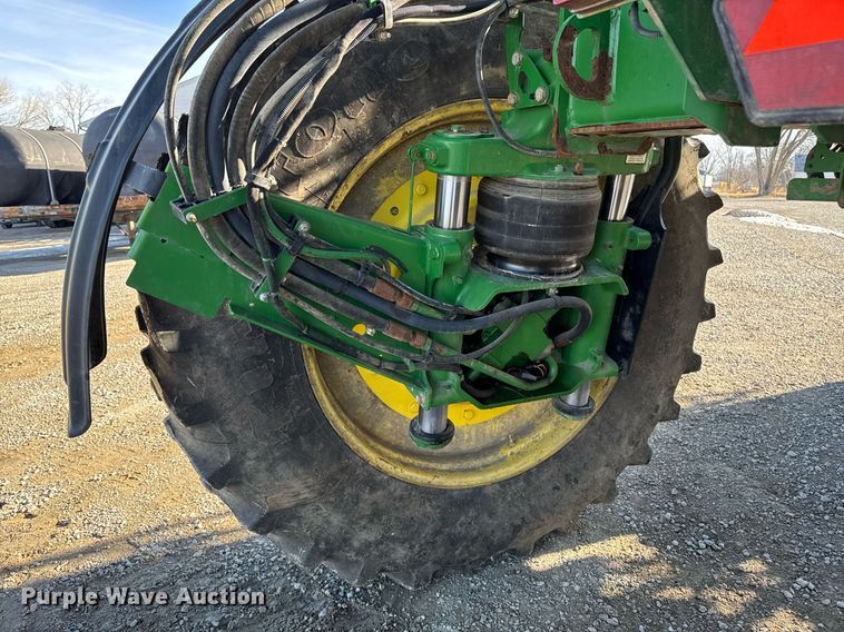 image for item DT0608 2013 John Deere 4940 sprayer