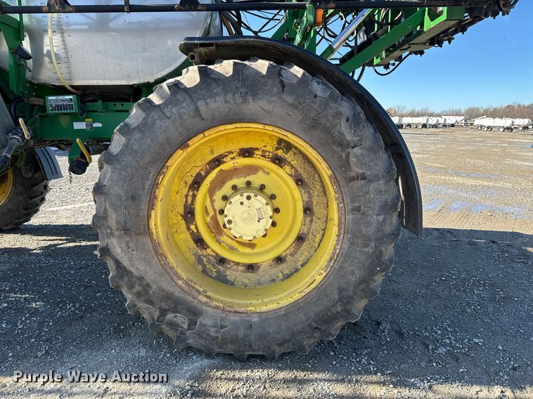 image for item DT0608 2013 John Deere 4940 sprayer