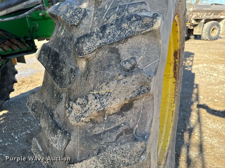 image for item DT0608 2013 John Deere 4940 sprayer