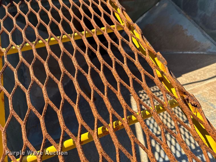 image for item DT0609 Simonsen Manufacturing SMC4816S seed tender bed