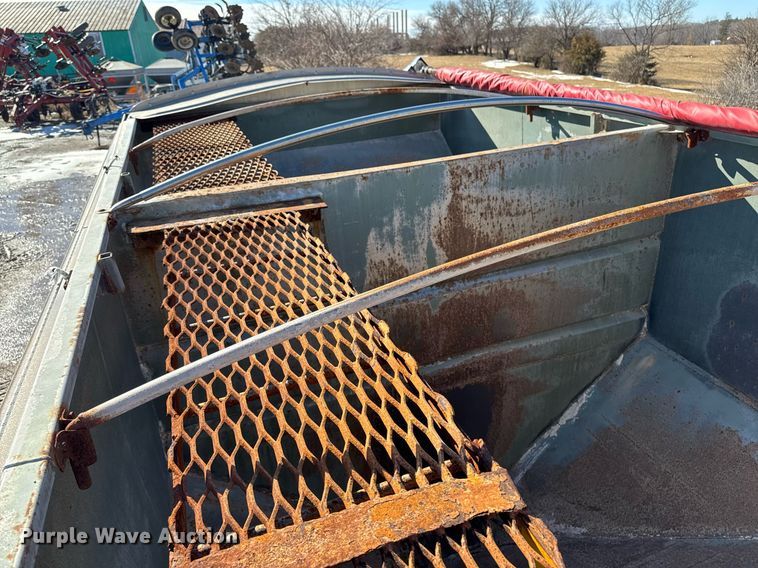 image for item DT0609 Simonsen Manufacturing SMC4816S seed tender bed