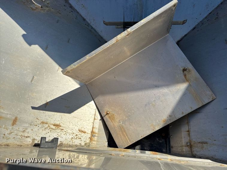 image for item DT0610 New leader Multapplier L4258G4 spreader