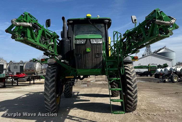 image for item DU3316 2017 John Deere R4045 sprayer