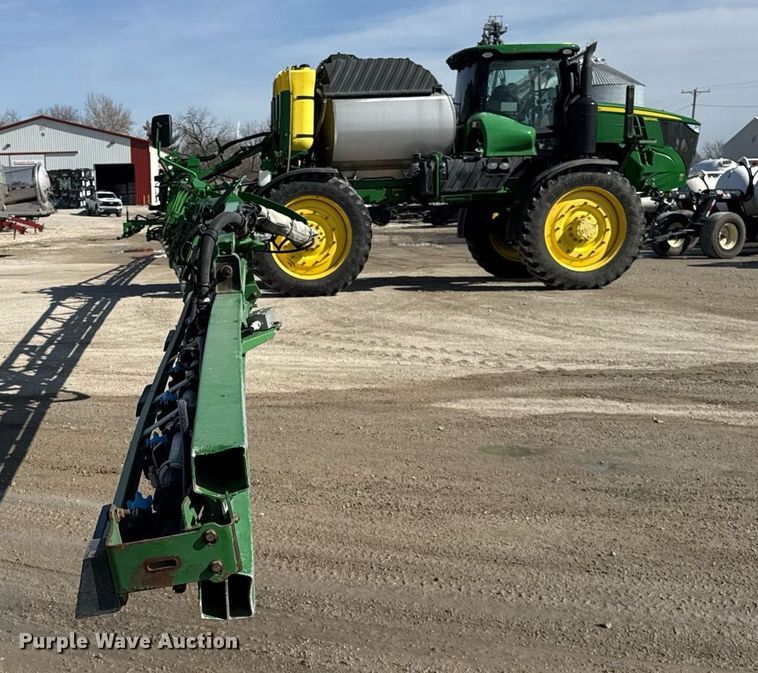 image for item DU3316 2017 John Deere R4045 sprayer