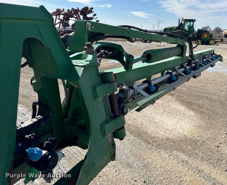 image for item DU3316 2017 John Deere R4045 sprayer