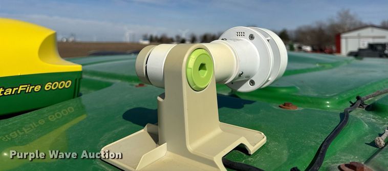 image for item DU3316 2017 John Deere R4045 sprayer