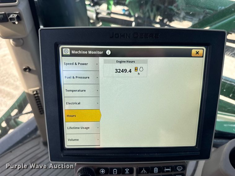 image for item DU3316 2017 John Deere R4045 sprayer