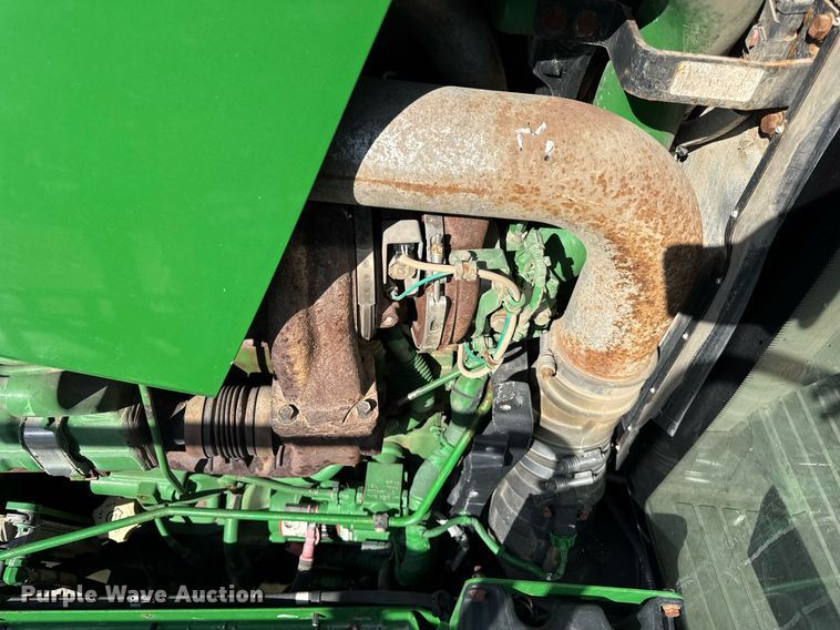 image for item DU3316 2017 John Deere R4045 sprayer