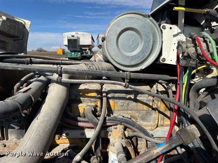 image for item DU3317 2001 Freightliner FLD truck cab and chassis