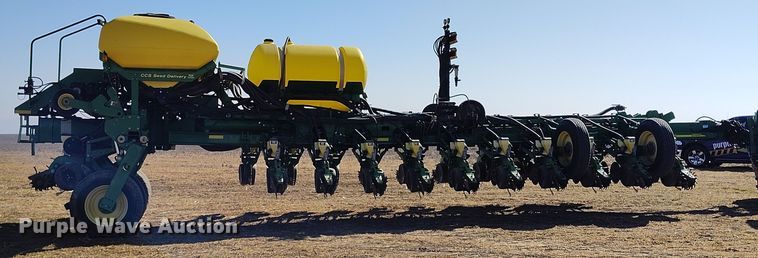 image for item DV6580 2007 John Deere 1770NT no-till planter