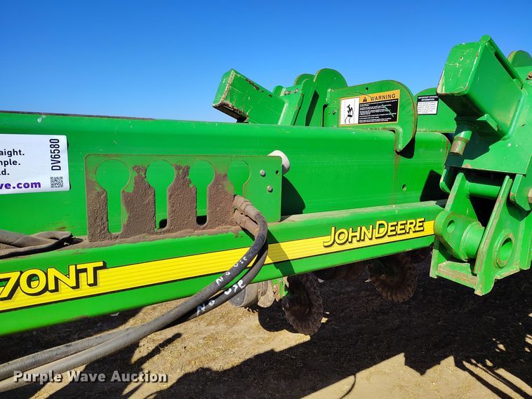 image for item DV6580 2007 John Deere 1770NT no-till planter