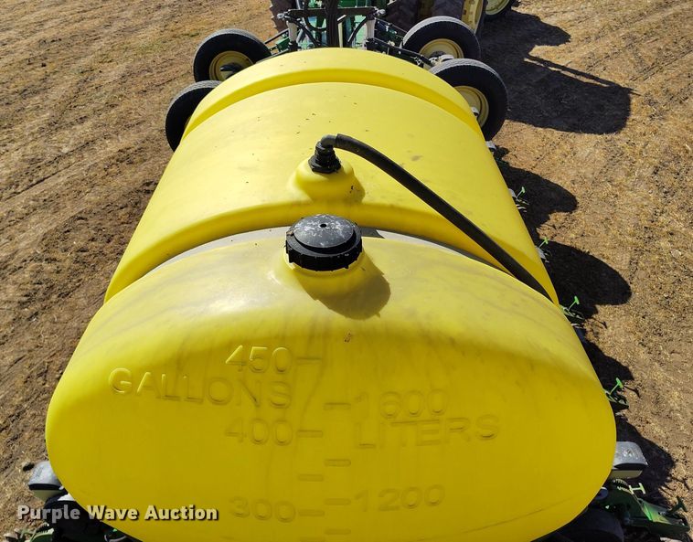 image for item DV6580 2007 John Deere 1770NT no-till planter