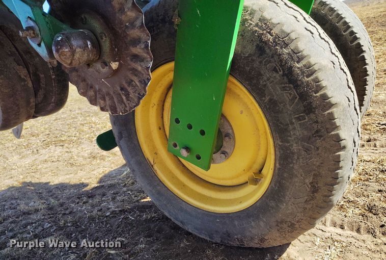 image for item DV6580 2007 John Deere 1770NT no-till planter