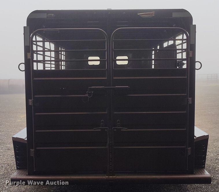 image for item DV6659 2020 Grupo Remolques Del Norte livestock trailer