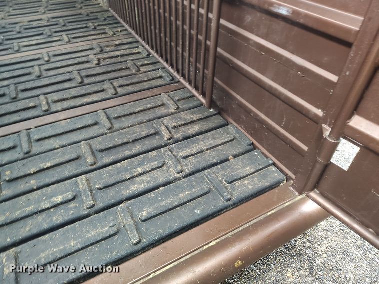 image for item DV6659 2020 Grupo Remolques Del Norte livestock trailer