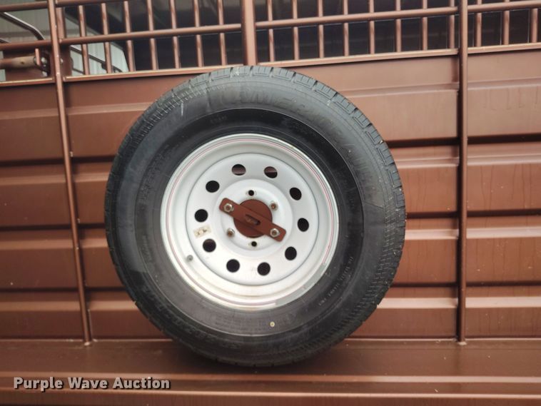 image for item DV6659 2020 Grupo Remolques Del Norte livestock trailer