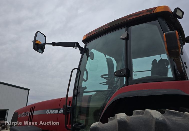 image for item DW3121 2004 Case IH Magnum MX285 MFWD tractor
