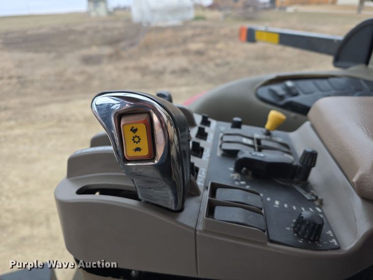 image for item DW3121 2004 Case IH Magnum MX285 MFWD tractor