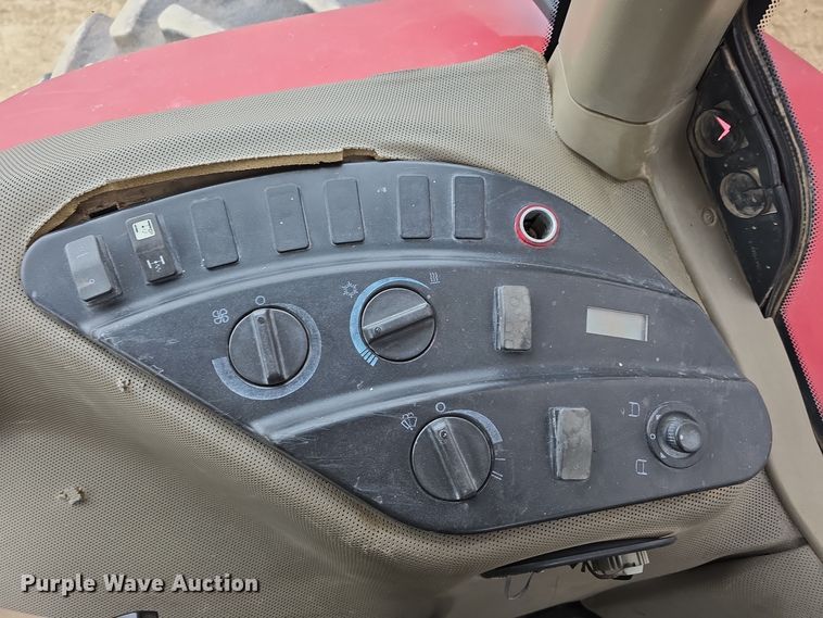 image for item DW3121 2004 Case IH Magnum MX285 MFWD tractor